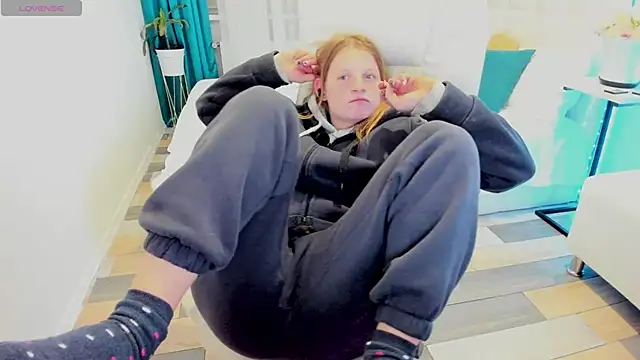 Kathlyn  Heath online show from February 20, 7:19 pm