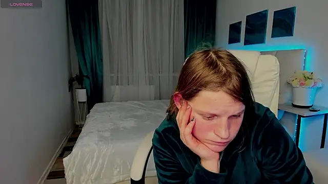 Kathlyn  Heath online show from March 9, 9:46 pm