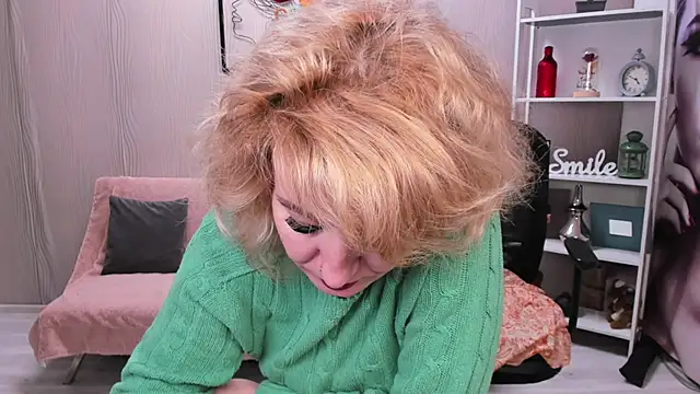 Cassandra Hotty online show from January 7, 2:47 am