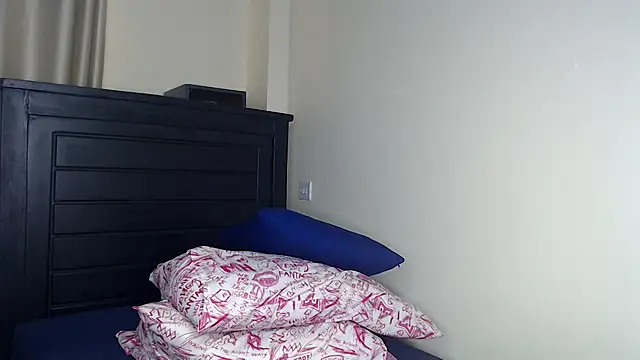 Snapshot of NIKKIE_LOVE chatting on January 8, 8:16 am NIKKIE LOVE online show from January 8, 8:16 am