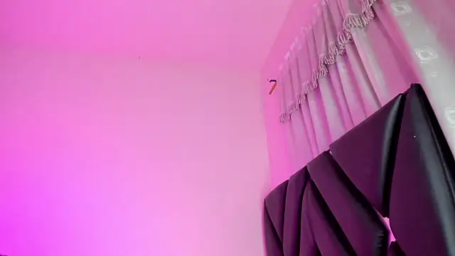 Snapshot of stephany_doll_ chatting on April 11, 7:45 am stephany doll online show from April 11, 7:45 am