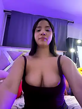 angel rouse  online show from December 23, 4:43 am