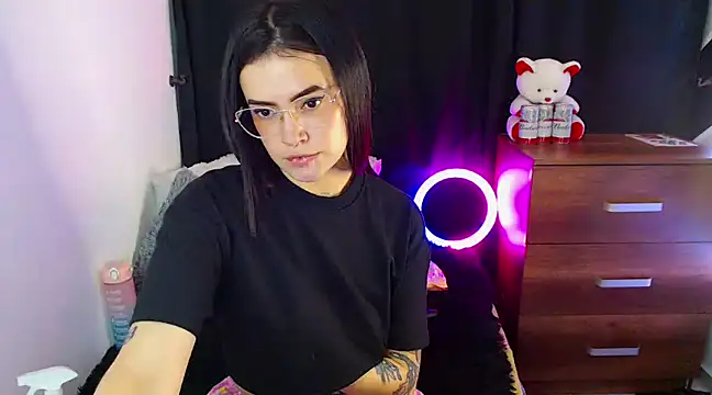 Isa Maiden1 online show from December 28, 6:39 am