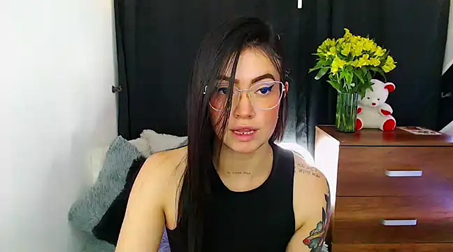 Isa Maiden1 online show from January 8, 10:27 pm