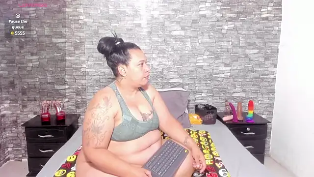 Snapshot of Sofie-Storm chatting on January 31, 10:20 am Sofie-Storm online show from January 31, 10:20 am