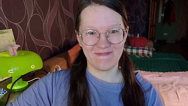 Snapshot of MiriamOr chatting on January 18, 8:29 am MiriamOr online show from January 18, 8:29 am