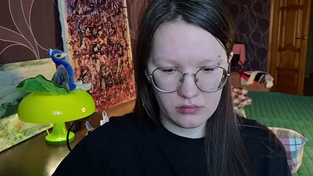 Snapshot of MiriamOr chatting on March 11, 9:04 am MiriamOr online show from March 11, 9:04 am