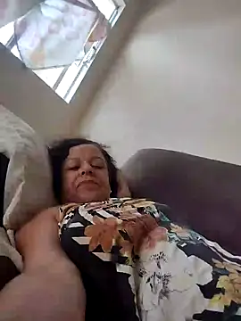 Snapshot of mariy522 chatting on January 3, 2:40 pm mariy522 online show from January 3, 2:40 pm