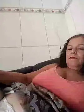 Snapshot of mariy522 chatting on January 5, 11:37 am mariy522 online show from January 5, 11:37 am