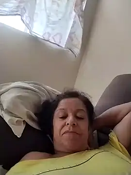 Snapshot of mariy522 chatting on January 6, 2:03 pm mariy522 online show from January 6, 2:03 pm