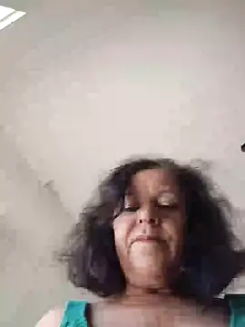 Snapshot of mariy522 chatting on January 7, 4:27 pm mariy522 online show from January 7, 4:27 pm