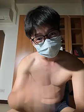 Snapshot of h4779150 chatting on December 23, 10:24 am h4779150 online show from December 23, 10:24 am