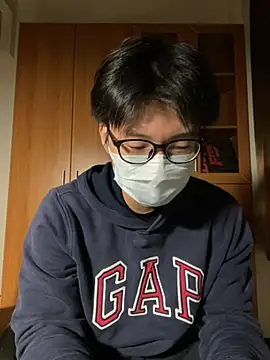 Snapshot of h4779150 chatting on January 16, 10:19 am h4779150 online show from January 16, 10:19 am