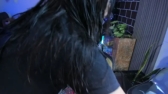 Cuttiealice online show from December 24, 12:11 pm