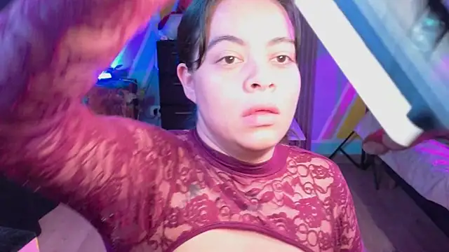 Cuttiealice online show from October 13, 12:05 pm