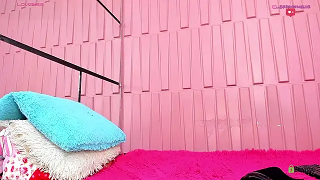 Snapshot of Briana_Wells_ chatting on December 16, 2:49 pm Briana Wells online show from December 16, 2:49 pm