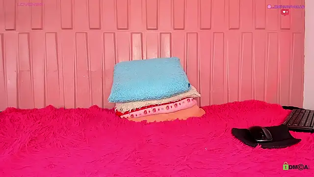 Snapshot of Briana_Wells_ chatting on December 16, 5:54 pm Briana Wells online show from December 16, 5:54 pm