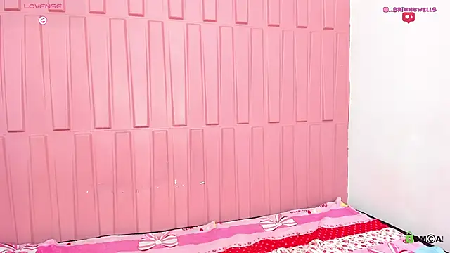 Snapshot of Briana_Wells_ chatting on December 20, 5:40 pm Briana Wells online show from December 20, 5:40 pm