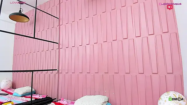 Snapshot of Briana_Wells_ chatting on December 21, 9:15 pm Briana Wells online show from December 21, 9:15 pm