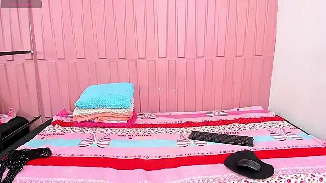 Snapshot of Briana_Wells_ chatting on December 27, 1:39 pm Briana Wells online show from December 27, 1:39 pm