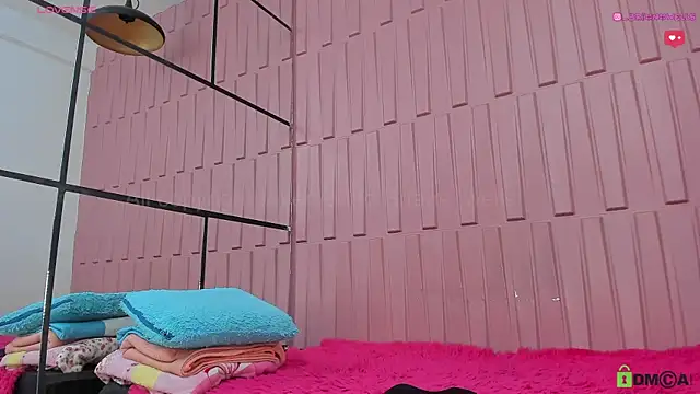 Snapshot of Briana_Wells_ chatting on February 6, 4:14 pm Briana Wells online show from February 6, 4:14 pm