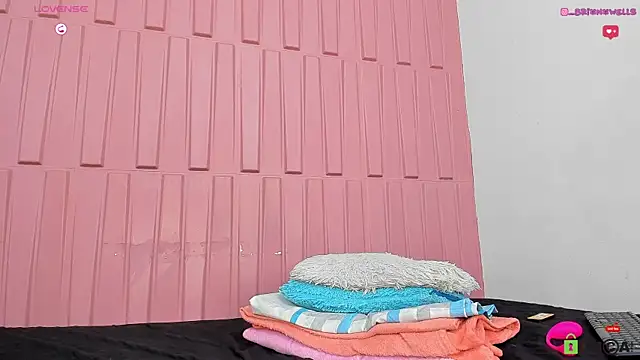 Snapshot of Briana_Wells_ chatting on March 18, 4:48 pm Briana Wells online show from March 18, 4:48 pm