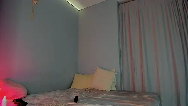 EllenMays online show from January 20, 8:18 pm