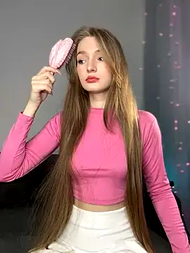 Snapshot of Barbie-Doll- chatting on December 15, 7:07 pm Barbie-Doll- online show from December 15, 7:07 pm