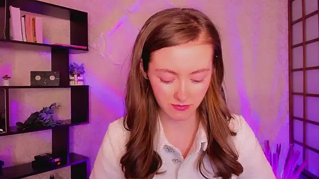 KateCuddle online show from December 26, 2:22 am