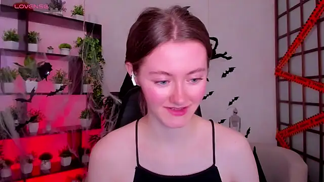 KateCuddle online show from October 29, 2:47 am