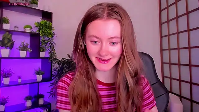 KateCuddle online show from November 25, 2:33 am