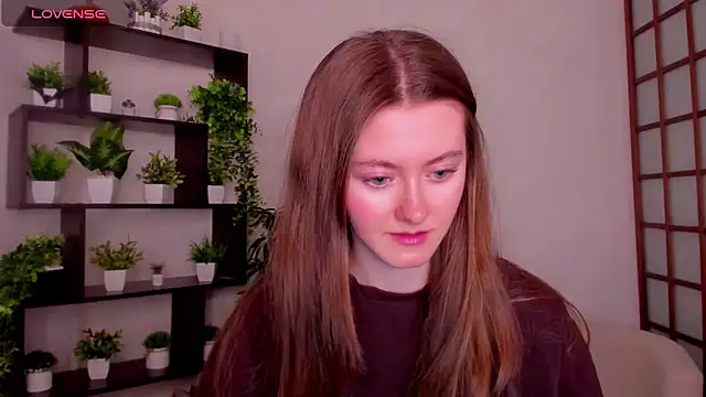 KateCuddle online show from December 1, 1:54 am