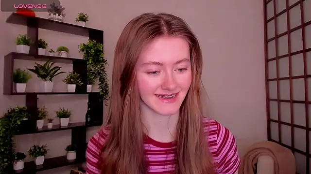 KateCuddle online show from February 5, 2:49 am