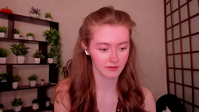 KateCuddle online show from April 30, 2:40 am