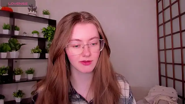 KateCuddle online show from May 12, 2:19 am