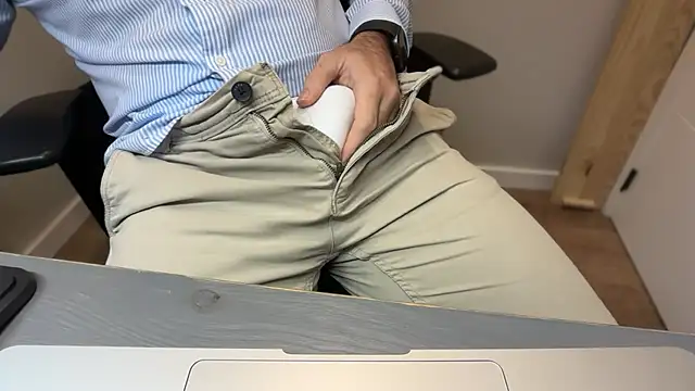 Snapshot of rickyi2023 chatting on November 10, 4:39 pm rickyi2023 online show from November 10, 4:39 pm