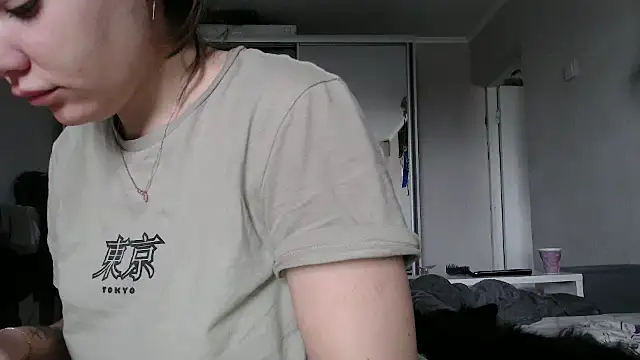 Snapshot of delightful_sofi chatting on March 17, 8:06 am delightful sofi online show from March 17, 8:06 am