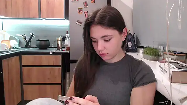 Snapshot of delightful_sofi chatting on March 20, 7:08 pm delightful sofi online show from March 20, 7:08 pm