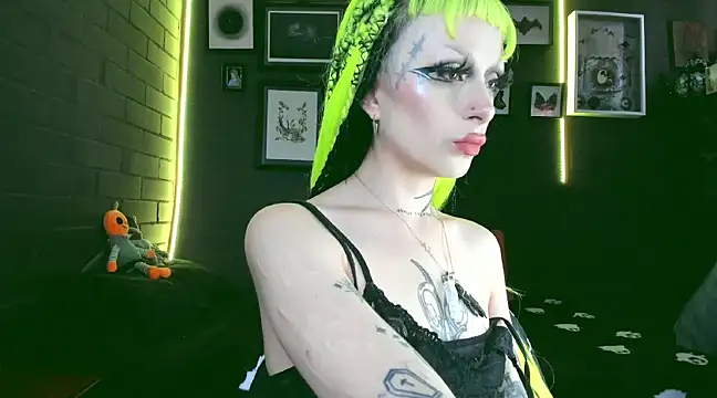 insania 9999  online show from December 9, 4:15 pm