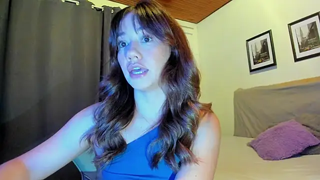 Snapshot of sofimendoza chatting on October 18, 7:42 am sofimendoza online show from October 18, 7:42 am