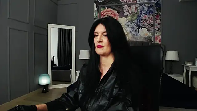 Snapshot of DomMelissaW chatting on December 14, 10:39 pm DomMelissaW online show from December 14, 10:39 pm