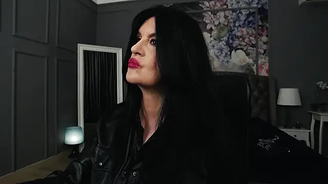 Snapshot of DomMelissaW chatting on September 12, 6:41 pm DomMelissaW online show from September 12, 6:41 pm