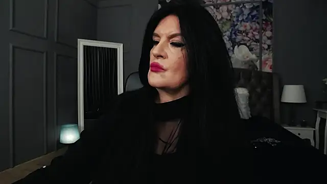 DomMelissaW online show from October 8, 4:37 pm