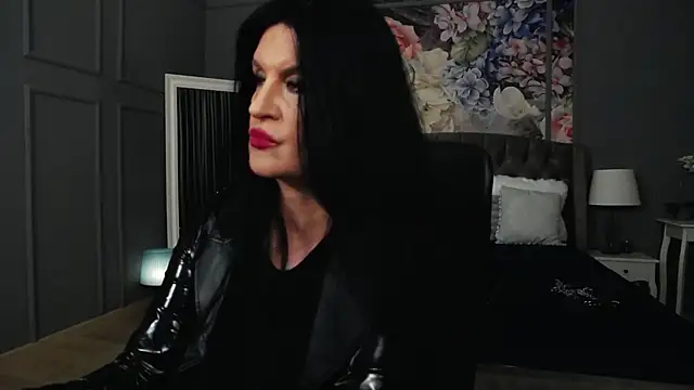 DomMelissaW online show from October 28, 9:17 pm