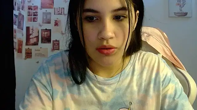 InocentHeaven1 online show from March 28, 1:11 pm