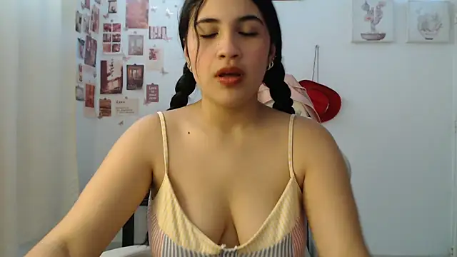 Snapshot of InocentHeaven1 chatting on July 30, 1:10 pm InocentHeaven1 online show from July 30, 1:10 pm