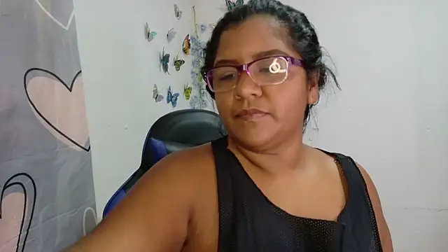 victoris online show from December 15, 8:02 pm