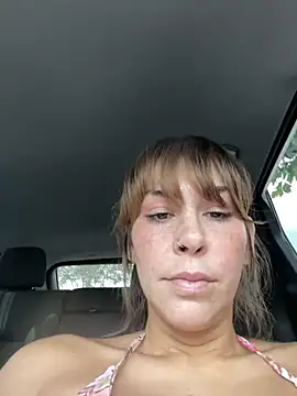 Snapshot of LeaGambit__ chatting on July 1, 5:56 pm LeaGambit online show from July 1, 5:56 pm