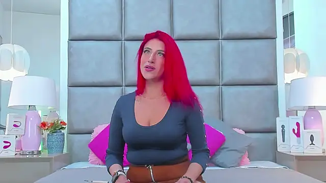 AllissaBrowm online show from February 7, 5:40 pm