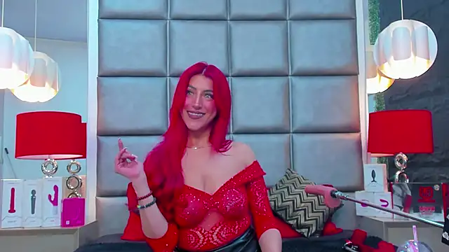 Snapshot of AllissaBrowm chatting on February 12, 3:07 pm AllissaBrowm online show from February 12, 3:07 pm